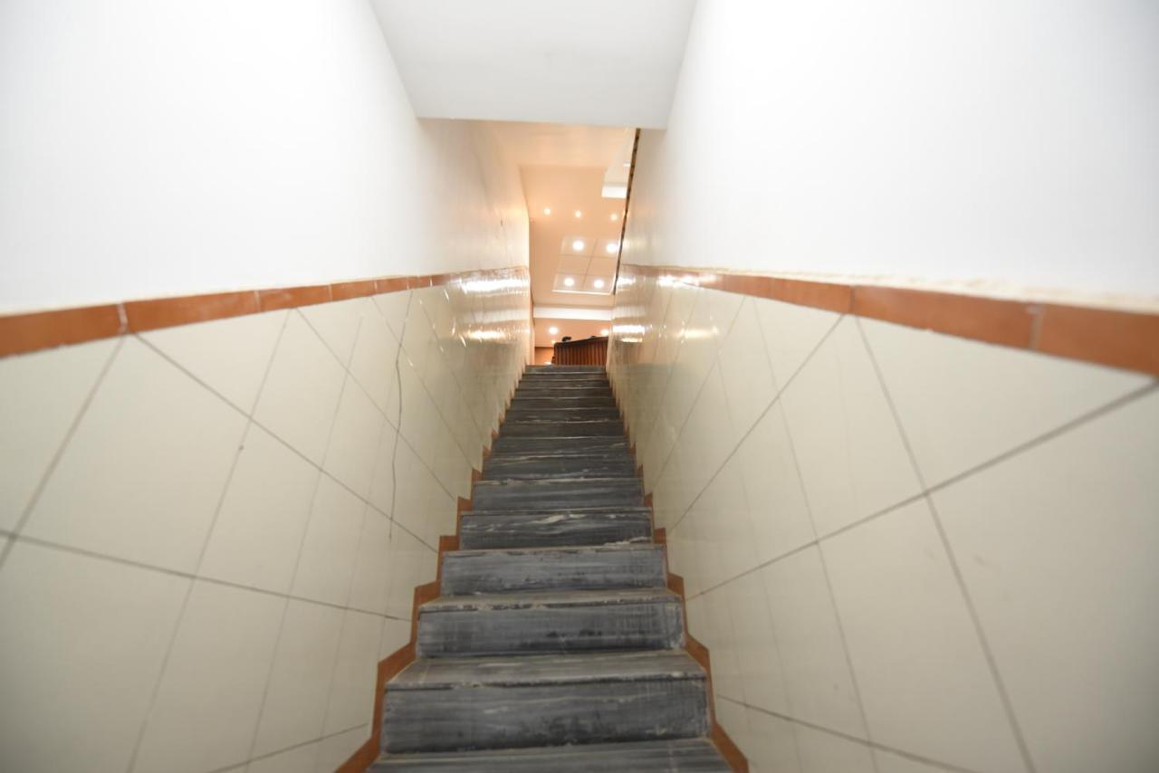 Hotel Mayur Gorakhpur Ngoại thất bức ảnh