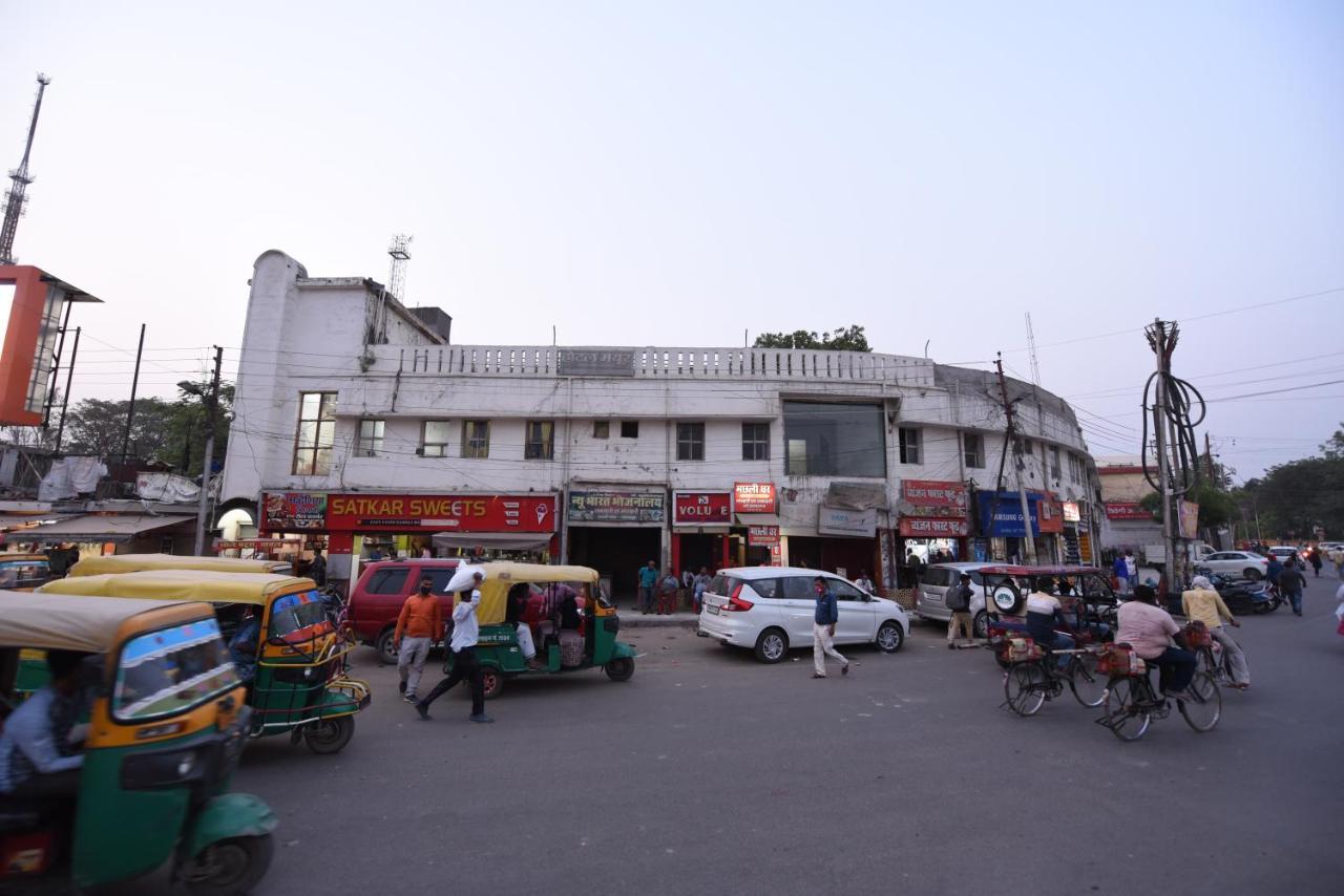 Hotel Mayur Gorakhpur Ngoại thất bức ảnh