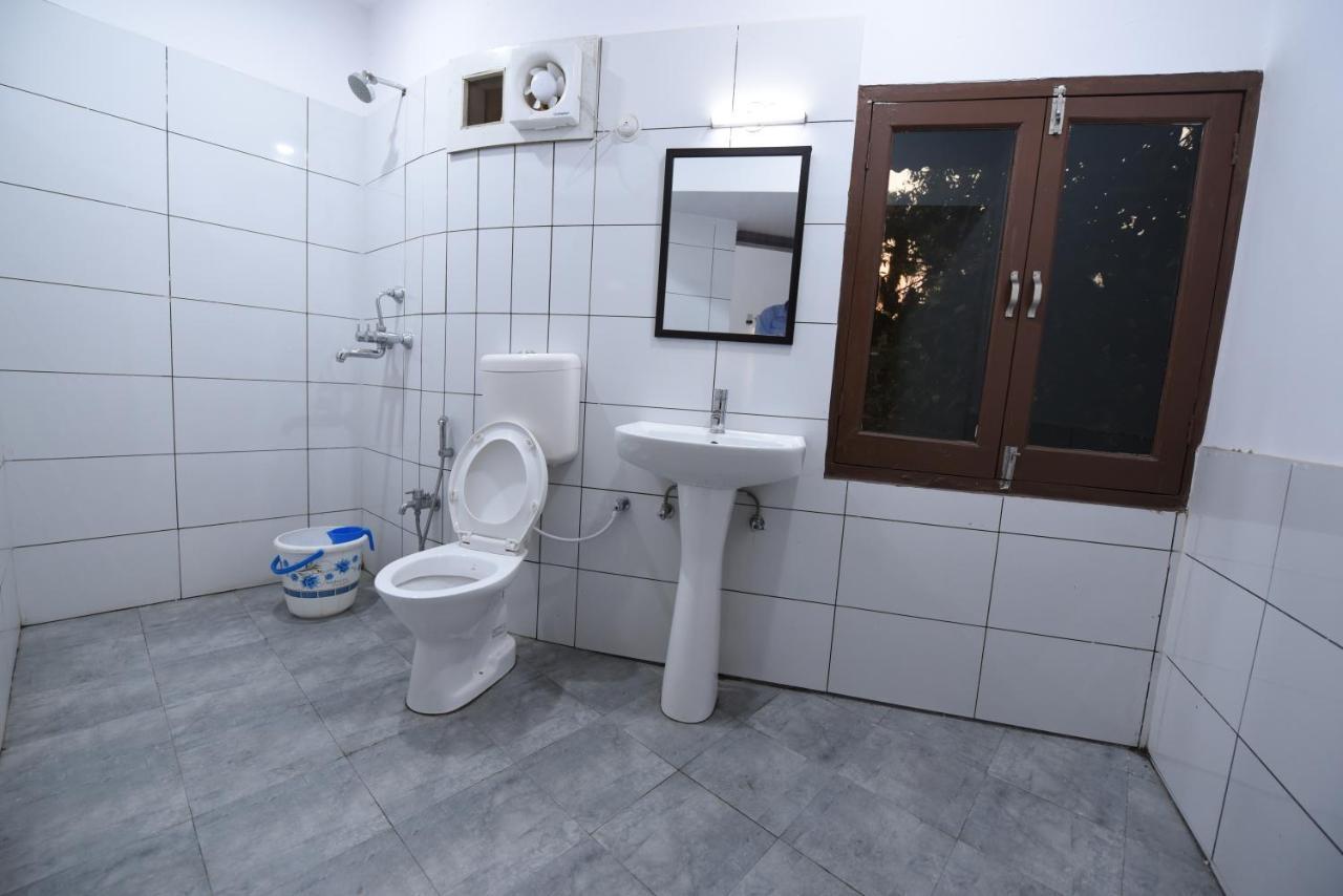 Hotel Mayur Gorakhpur Ngoại thất bức ảnh